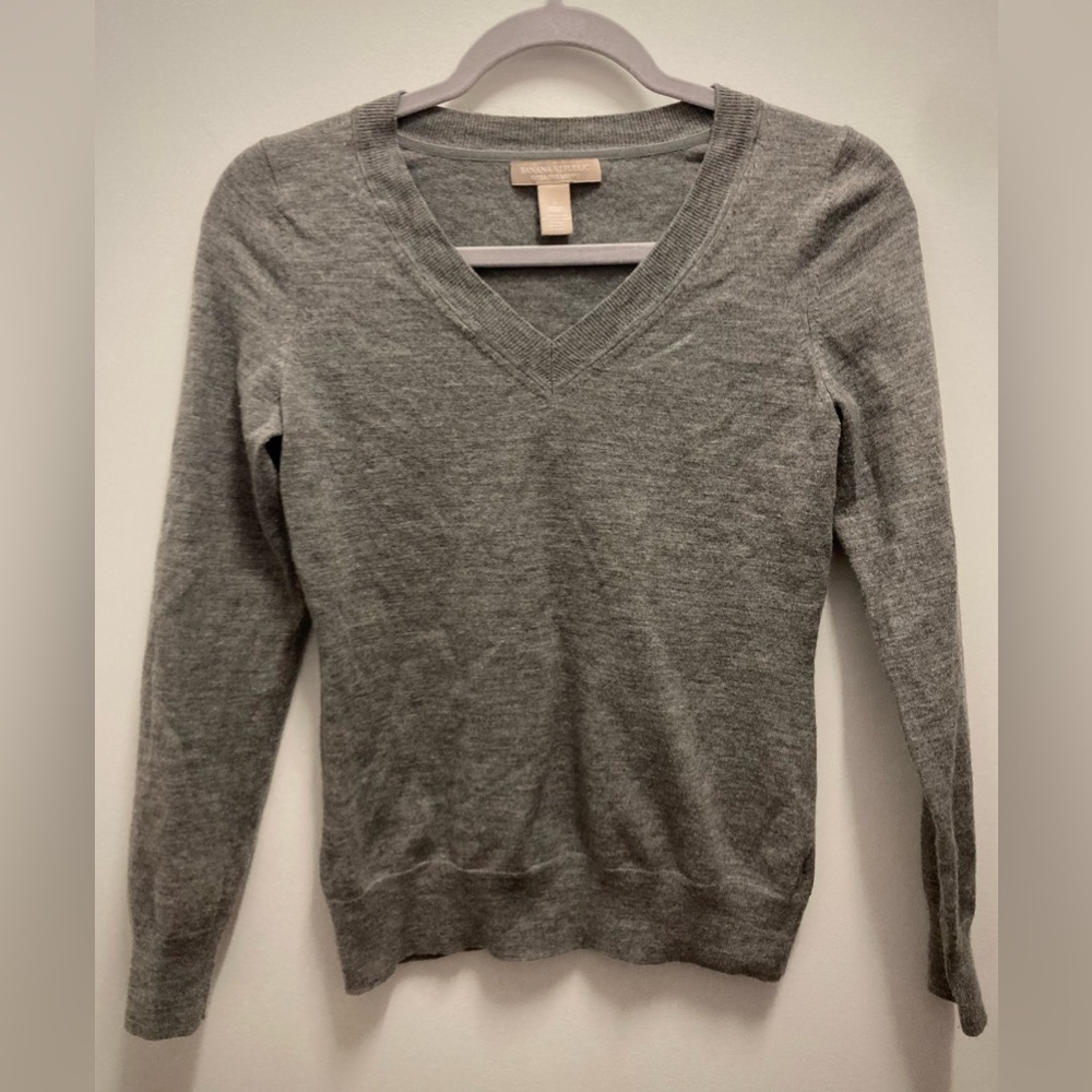 Banana Republic Women’s Extra Fine Merino Wool V-Neck Sweater